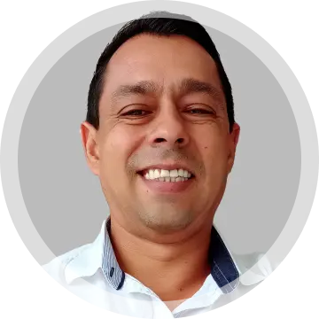 Alternative portrait of Alexander Rios