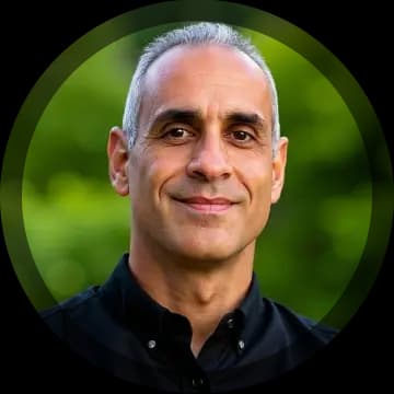 Alternative portrait of Ricardo Zea